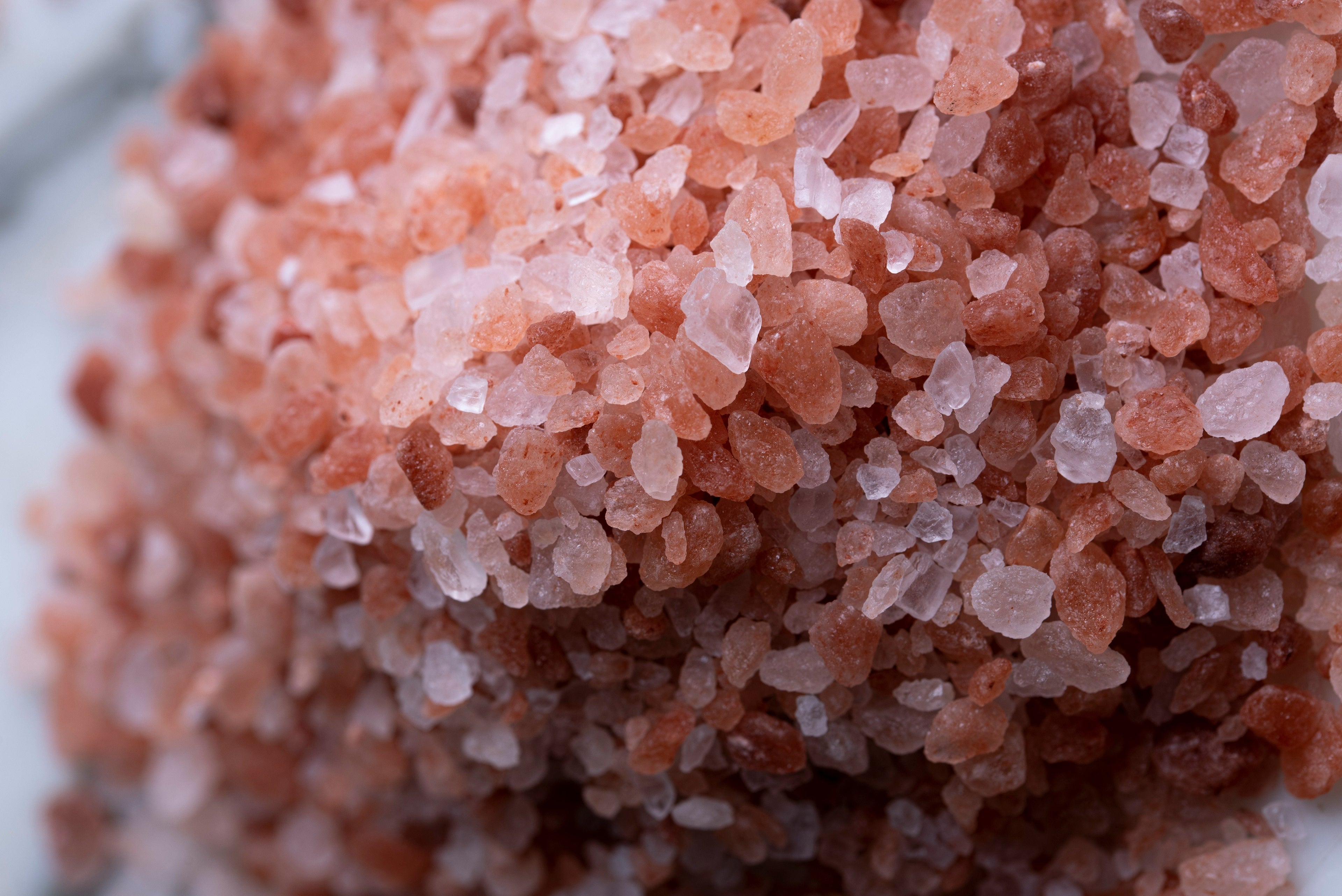 Steinsalz vs. Meersalz: Was ist der Unterschied – und warum wir auf Steinsalz setzen