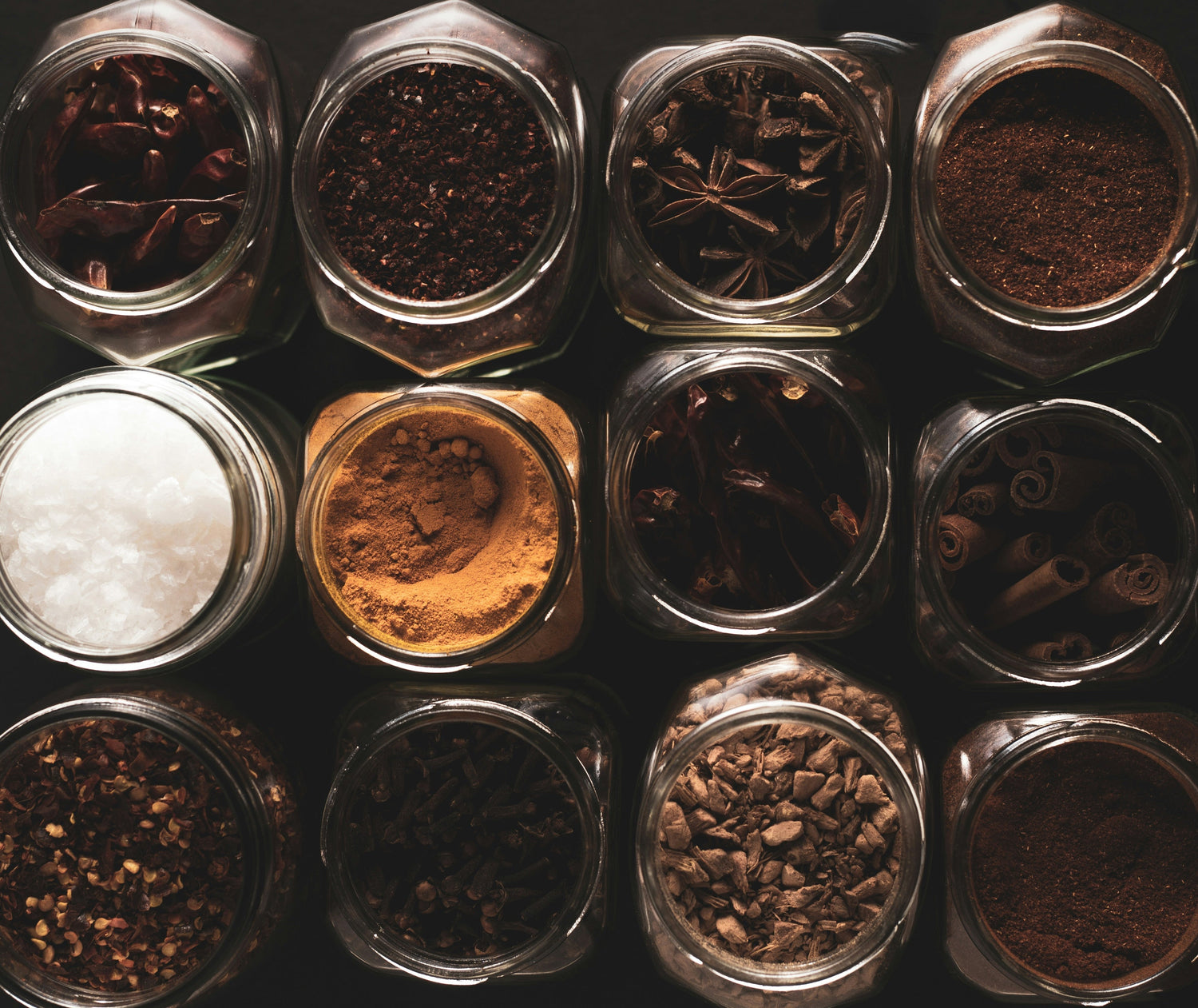 Richtig lagern: So bleiben deine Gewürze lange aromatisch